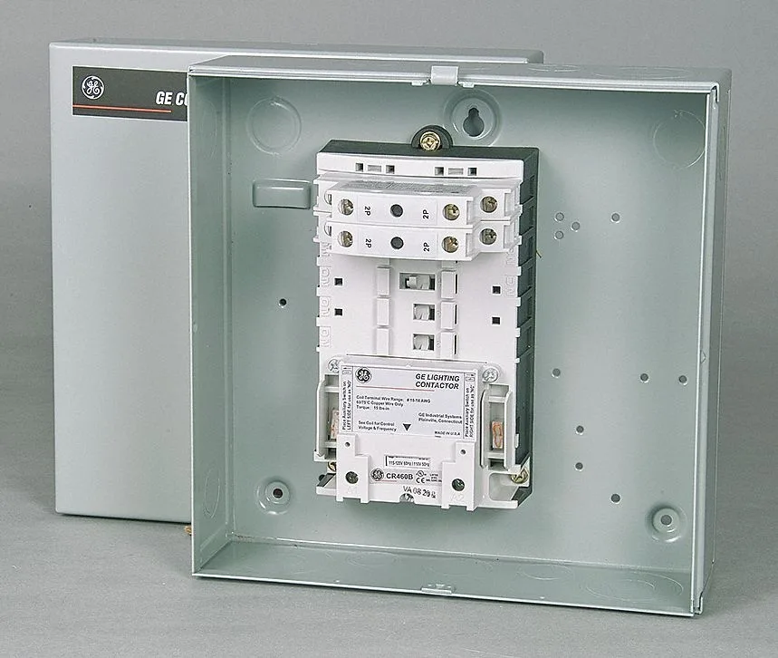GE GE CR463L40ANA10A0 277 VAC Lighting Contactor 4 Pole 30 A — product photo