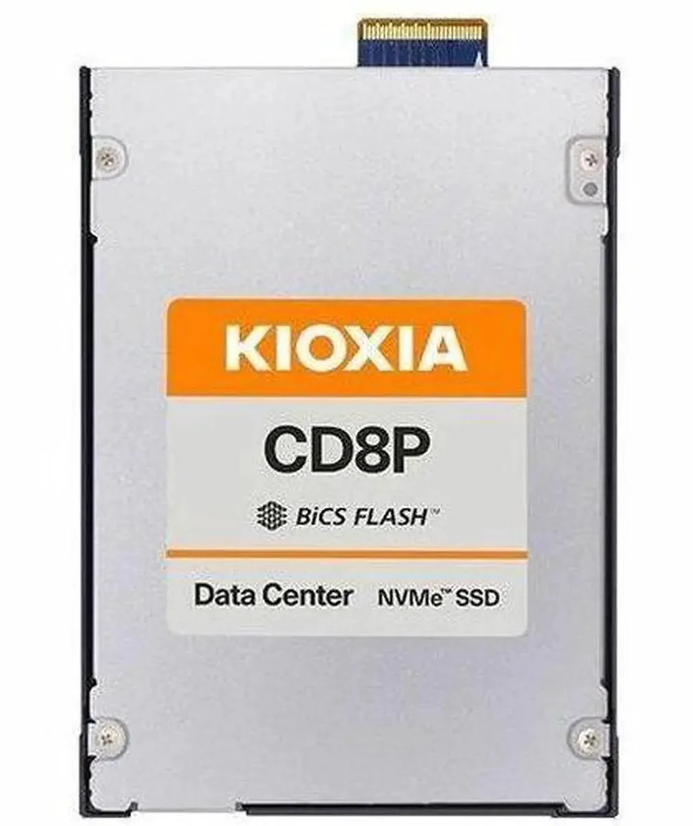 Kioxia Kioxia KCD8DPJE15T3 15360 GB 2 in 1 accessory — product photo
