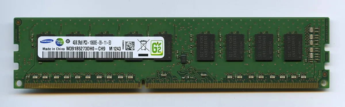 SAMSUNG SAMSUNG M391B5273DH0-CH9 4GB DDR3 1333 ECC Unbuffered 240-Pin memory upgrade — product photo