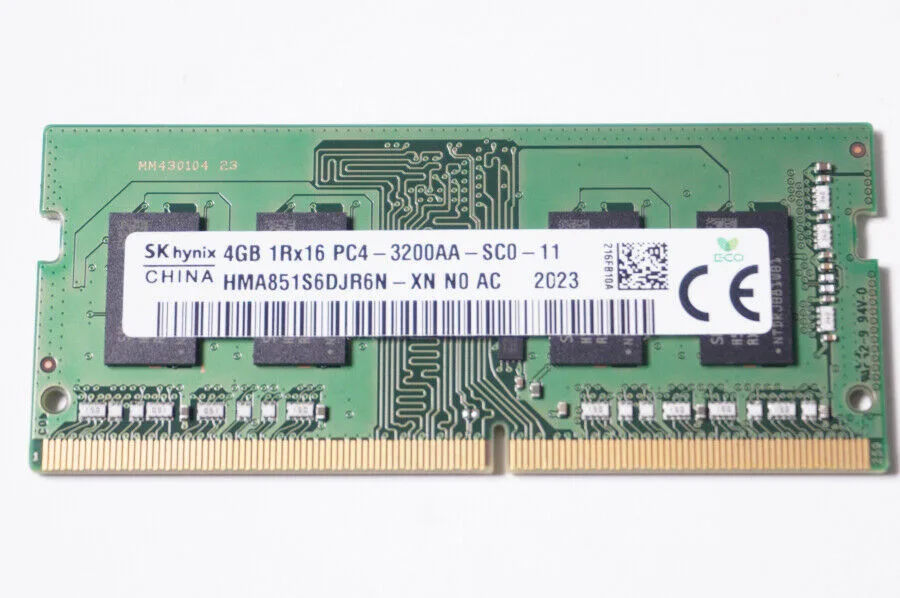 SK hynix SK hynix HMA851S6CJR6N-XN 4GB DDR4 3200MHz laptop RAM — product photo