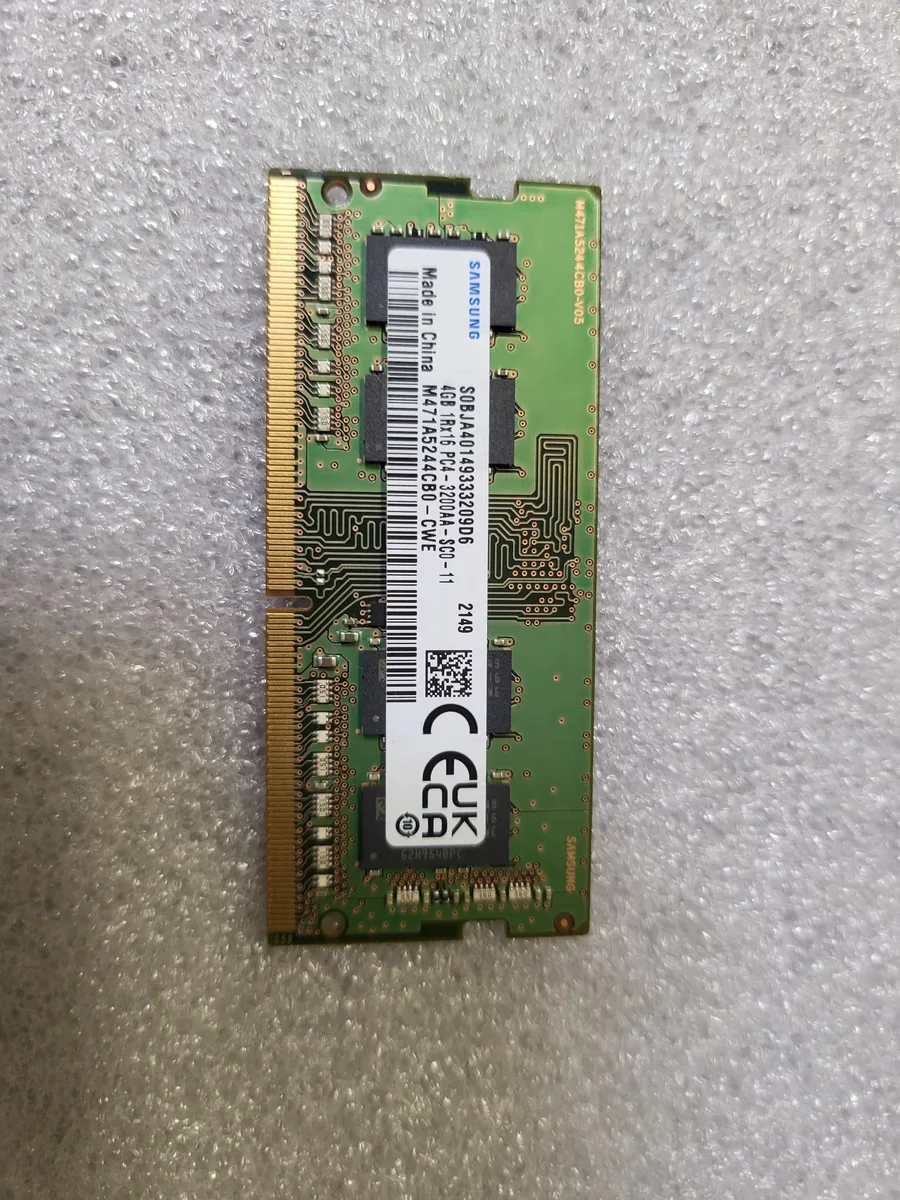 SAMSUNG SAMSUNG 4GB 260-Pin DDR4 SO-DIMM 2666 MHz CL19 2-Count Kit — product photo