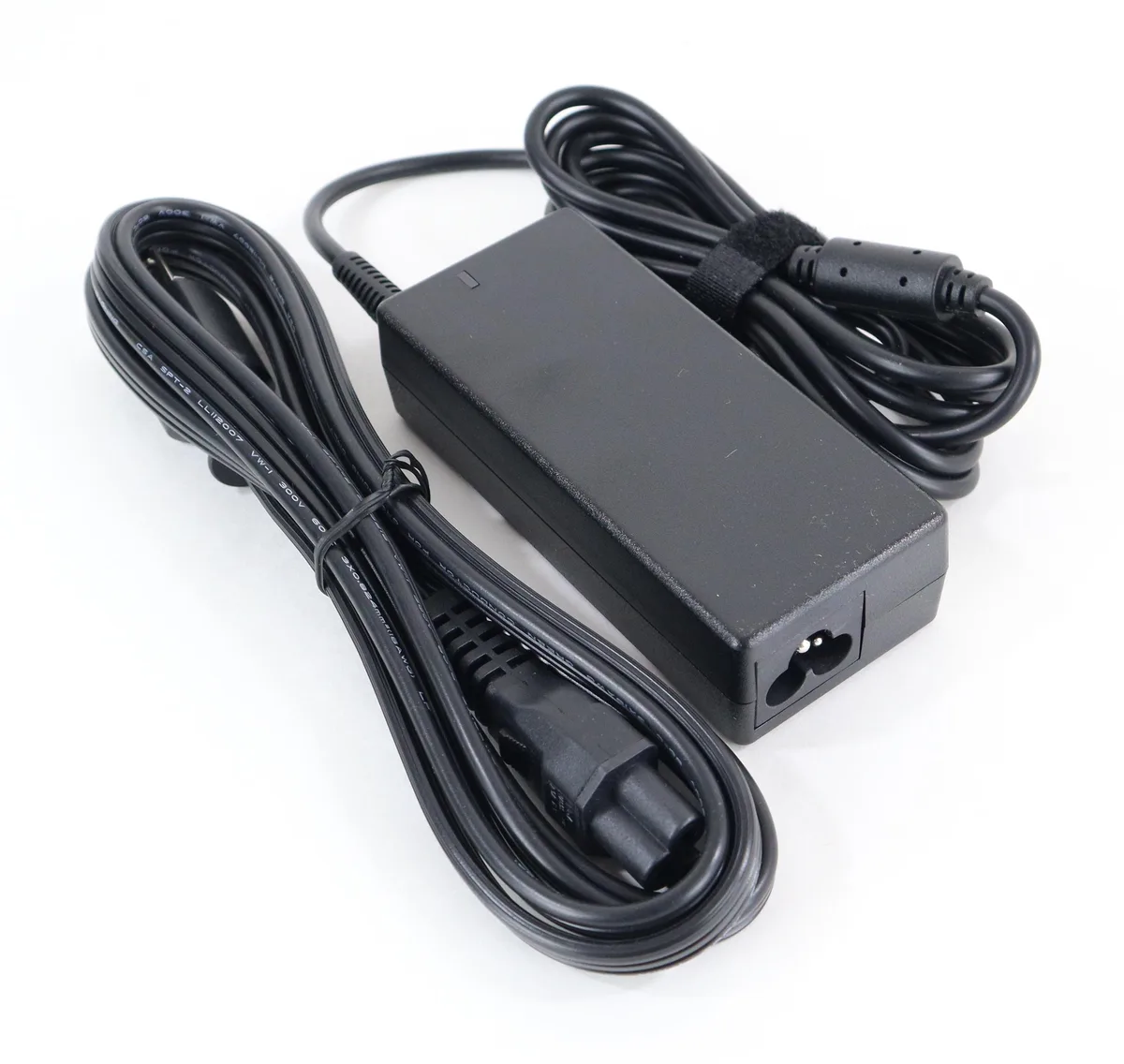 DELL DELL AC Adapter A065R073L HA64NS5-00 65W G6J41 — product photo