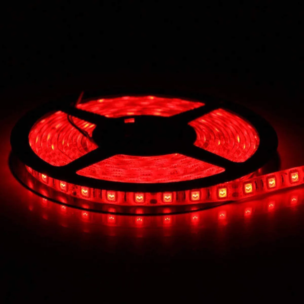 Vetroo Vetroo 5 m Red LED Strip 300 LEDs SMD 5050 Waterproof — product photo