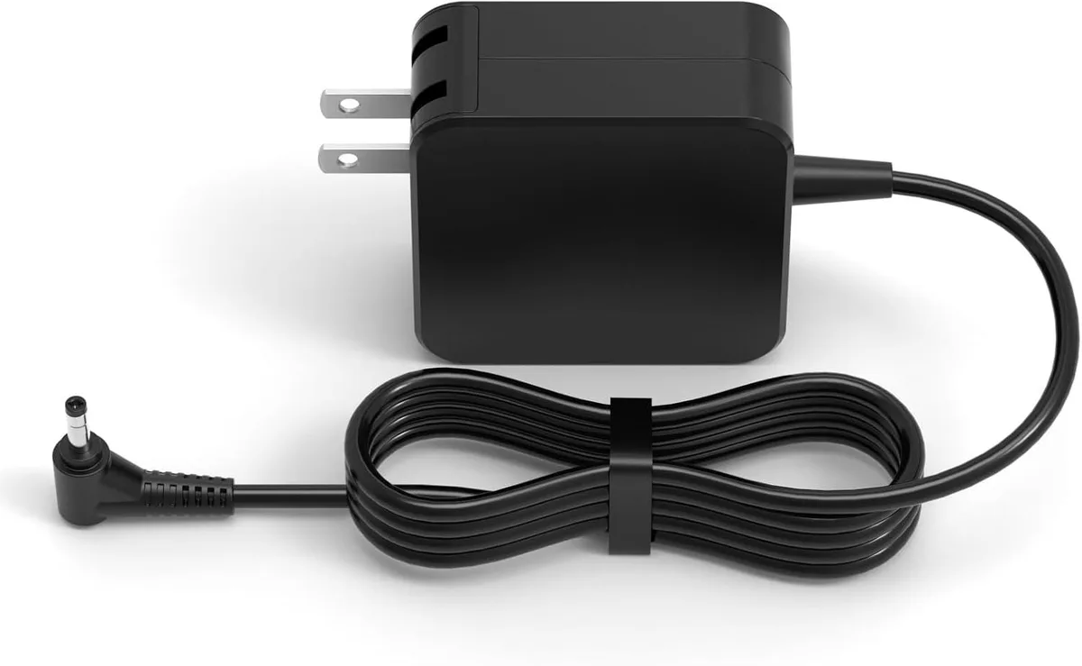 FLEANE FLEANE 65W laptop charger 20V 3.25A 4.0x1.7mm — product photo