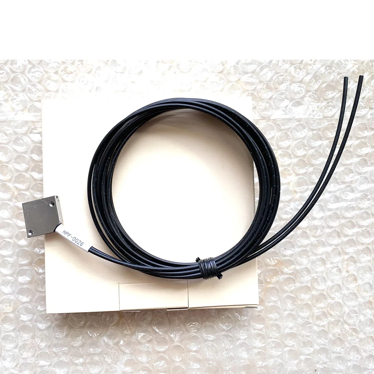 YAMATAKE YAMATAKE azbil HPF-D026 Fibre Optical Sensor Red — product photo