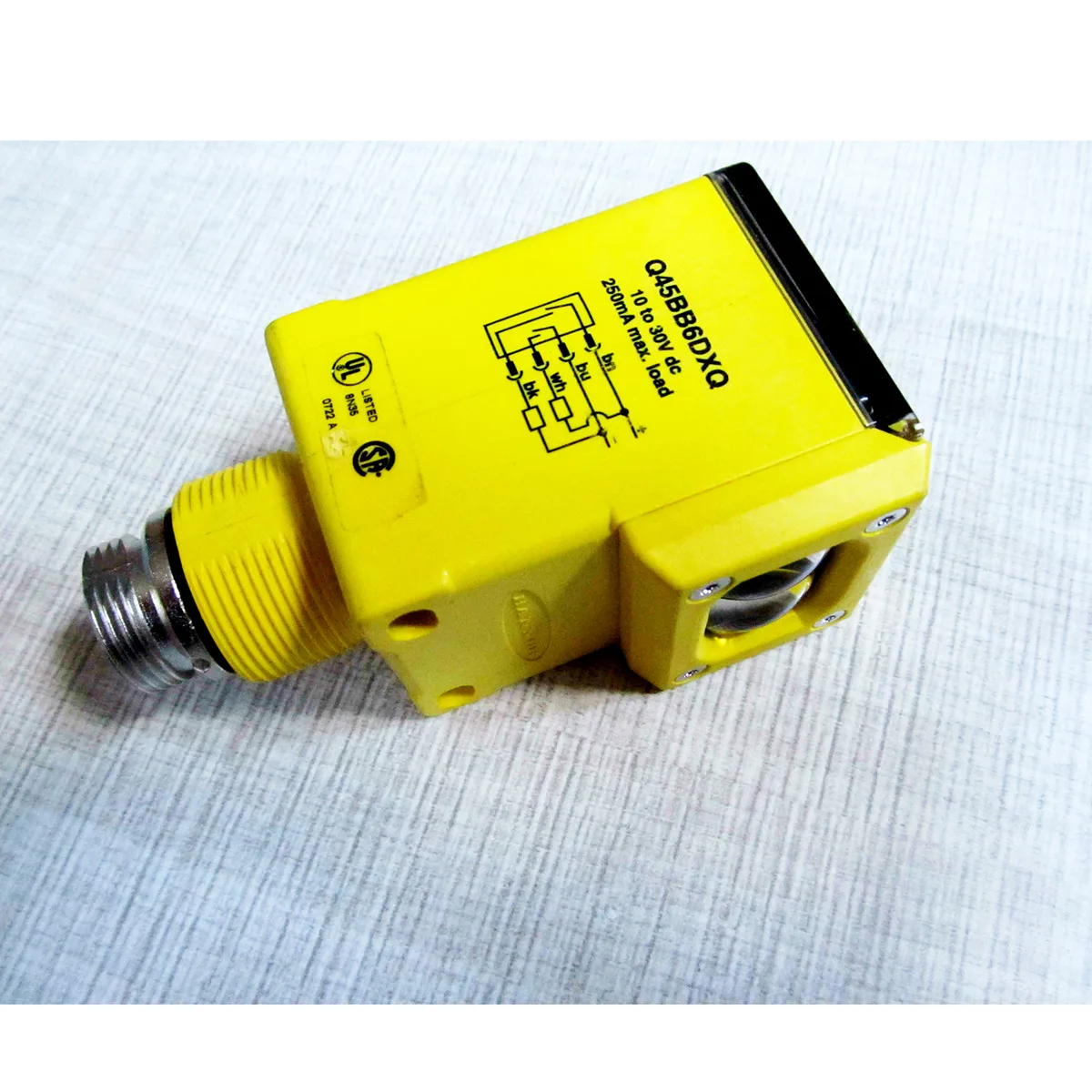 Banner Banner Q45BB6DXQ Rugged Rectangle Sensor 3000 mm Range 10-30 V dc — product photo