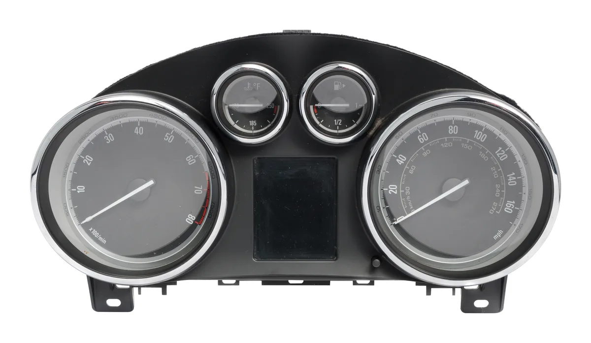 1 Factory Radio 1 Factory Radio Speedometer Instrument Gauge Cluster 22978276 for 2013 Buick Verano — product photo