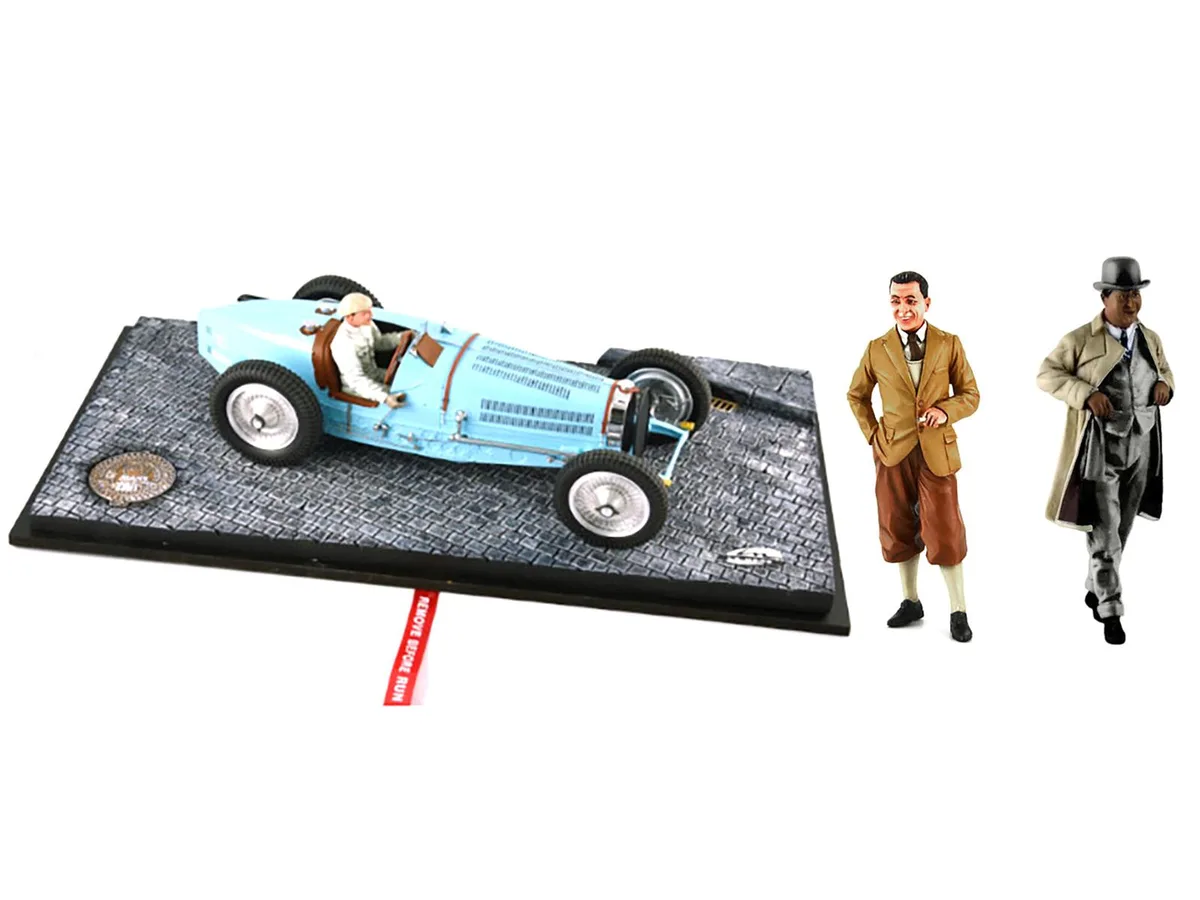 Le Mans Miniatures Le Mans Miniatures 1934 Bugatti T59 Road Version Light Blue 1/18 Resin Model with Figures — product photo