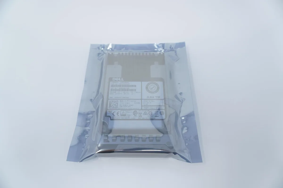 DELL DELL GYMY9 3.84TB SAS 12Gbps 2.5in enterprise SSD — product photo