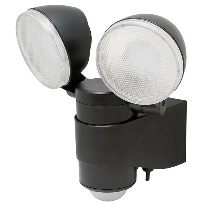 Maxsa Innovations Maxsa Innovations 43218 battery-powered motion-activated dual-head LED security spot light — product photo