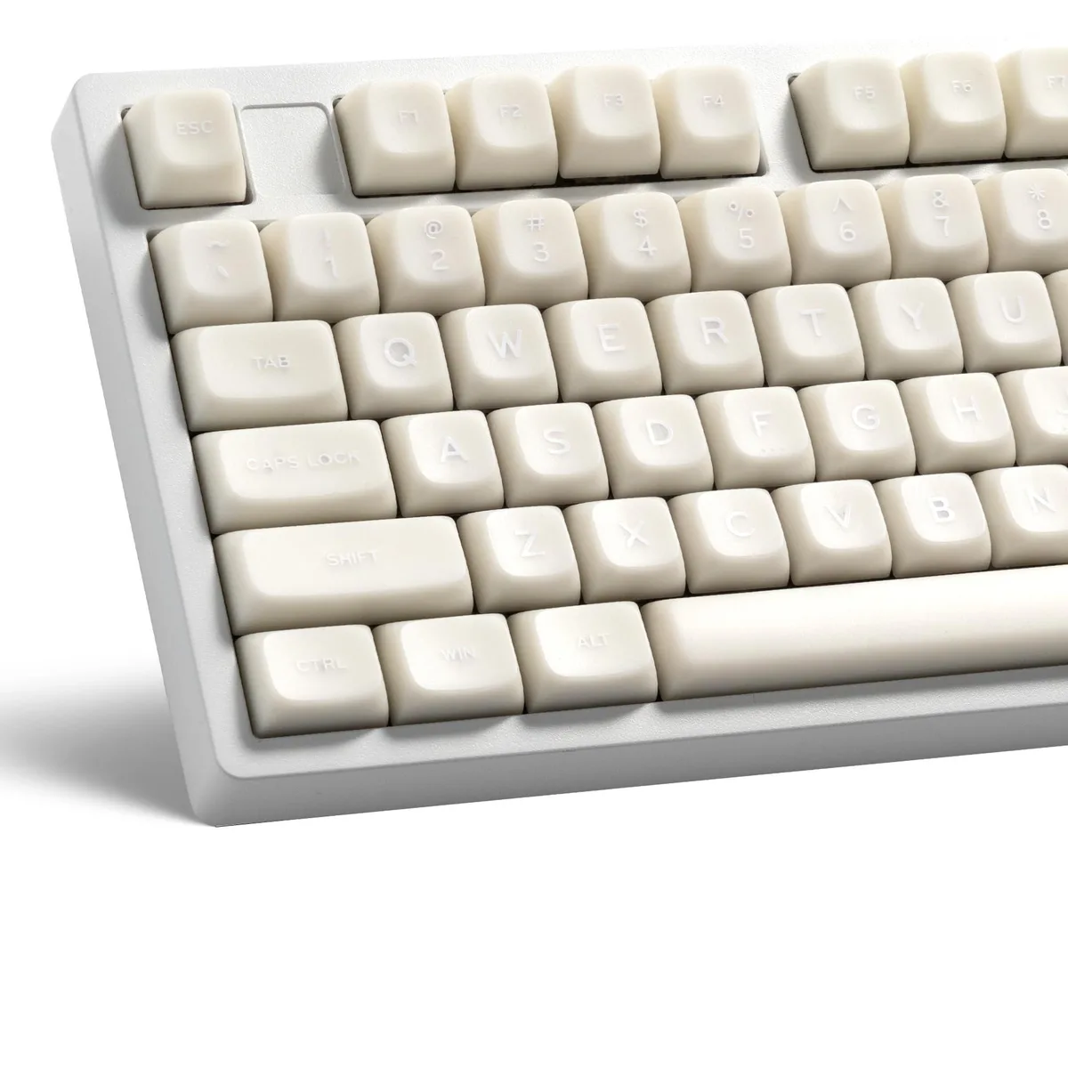  GMKWTL ZJX-BT-baiyu White Jade 132-Key MDA PBT Keycap Set — product photo