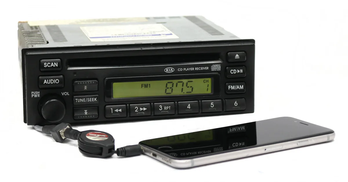 1 Factory Radio 1 Factory Radio A02018A receiver 2003-2005 Kia Rio AM FM CD aux — product photo