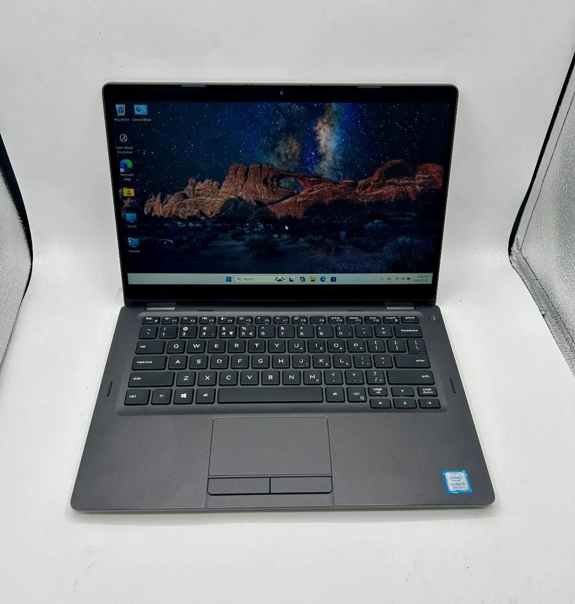 DELL Dell Latitude 5300 2-in-1 13.3" Touchscreen i5-8365U 8GB 256GB Windows 11 Pro — product photo