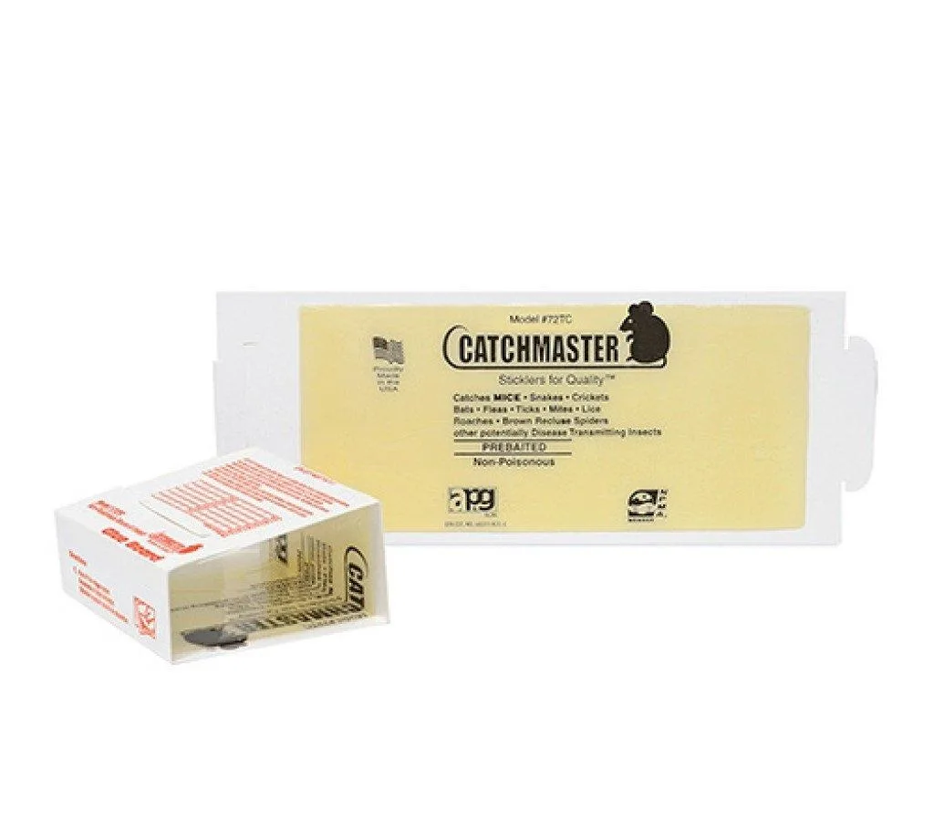 Box of 72 peanut butter scented glue boards for rodents and insects