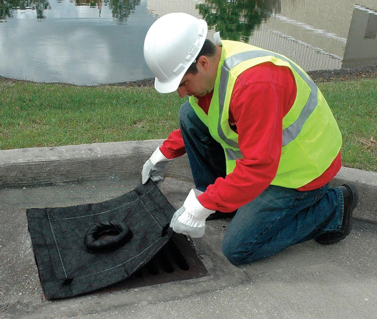 Ultratech, Inc. Ultratech, Inc. 9162 Inlet Guard, Non-Woven Polypropylene — product photo