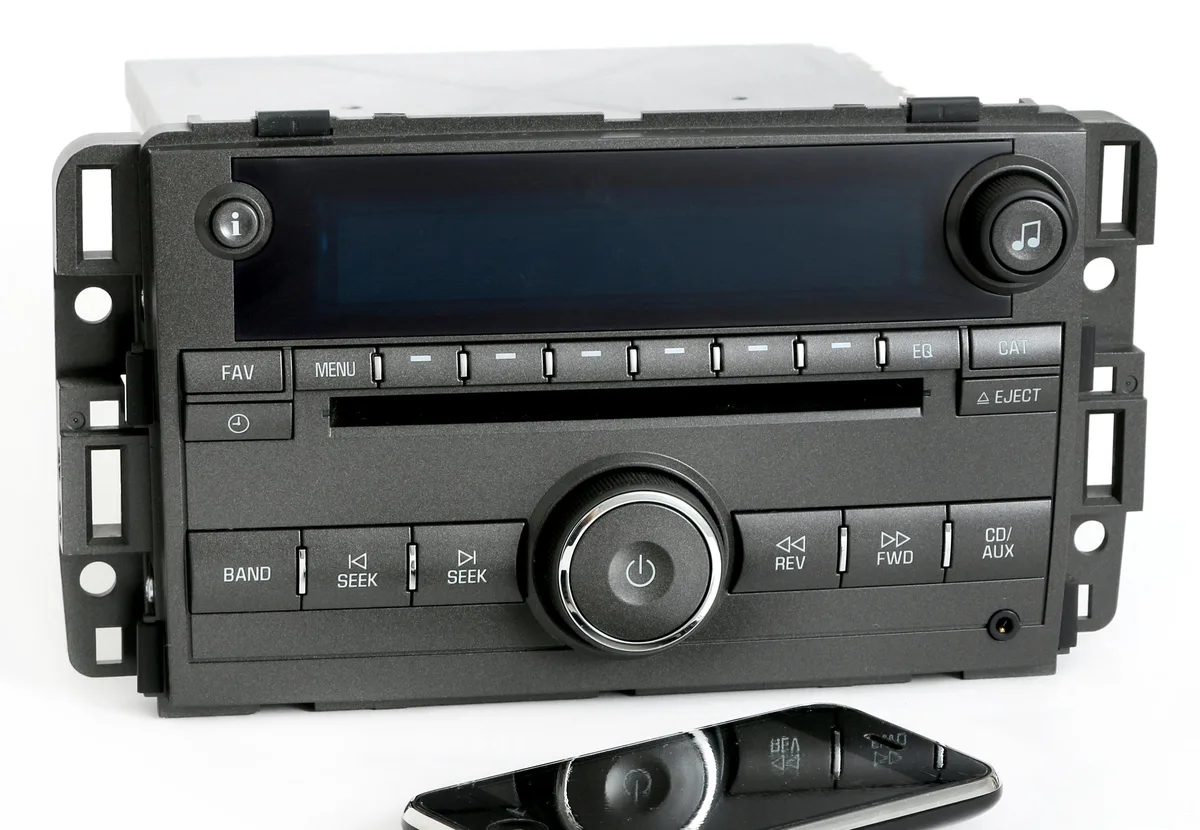1 Factory Radio 1 Factory Radio 2006 Buick Lucerne AM FM Single Disc Aux Bluetooth Receiver 15871700 — product photo