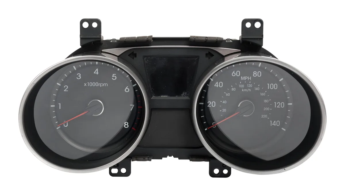 1 Factory Radio 1 Factory Radio MPH Speedometer Instrument Gauge Cluster 94001-2S575 2010-13 Hyundai Tucson — product photo