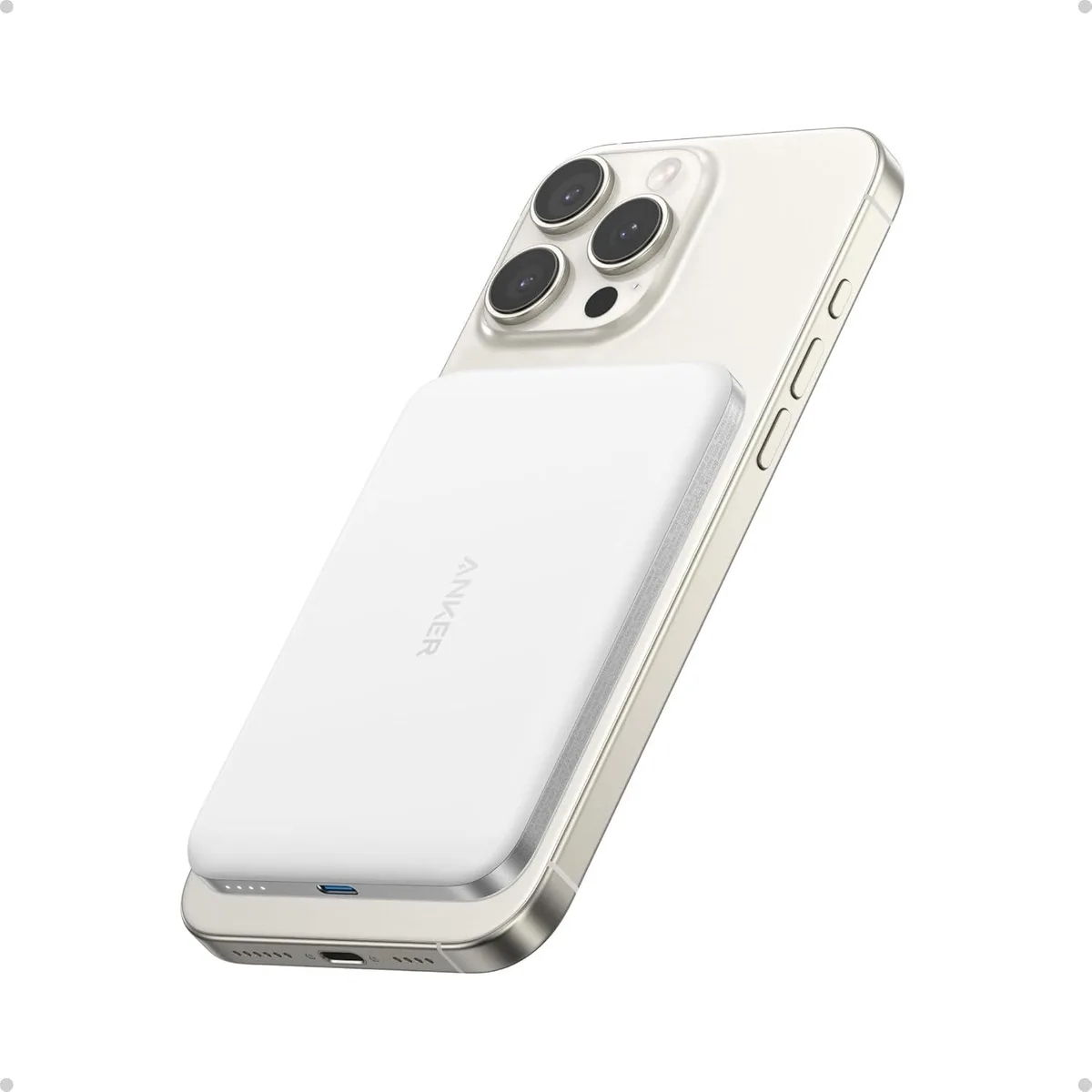 Anker Anker A1665 Nano Power Bank 5000mAh MagGo Slim Qi2 15W MagSafe 20W USB-C — product photo