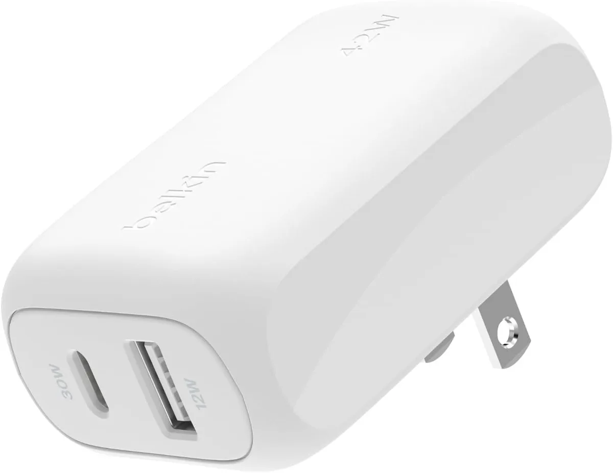 MCHOSE MCHOSE Dual Port Charger 42W USB-C to Lightning Cable White — product photo