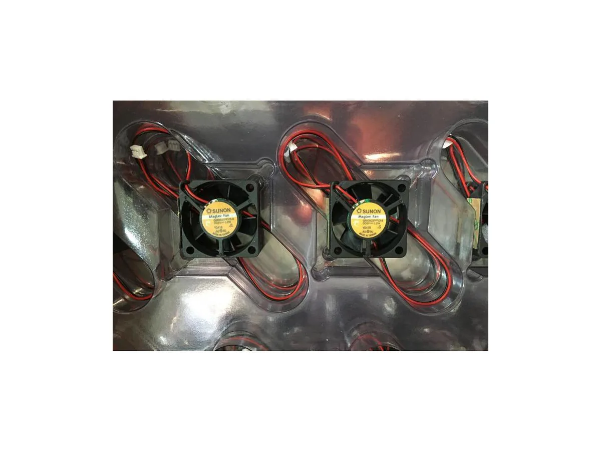 Fans Fans GM0503PFV3-8 3010 5V .2W 3cm case fan — product photo