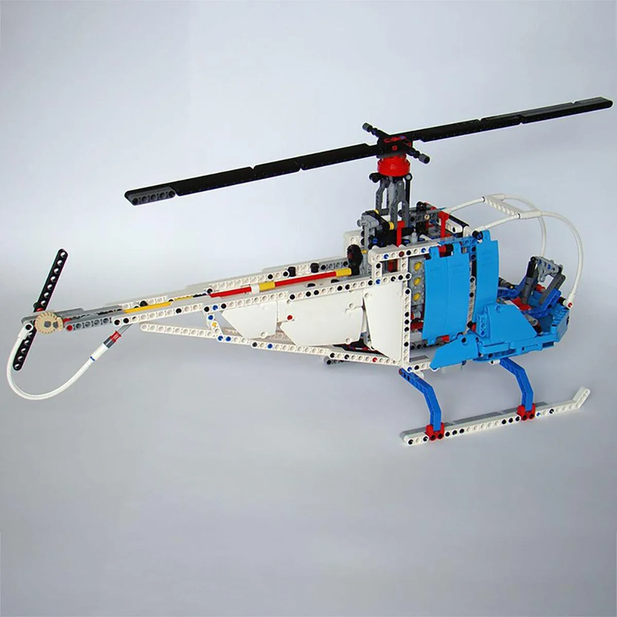 ZITIANYOUBUILD ZITIANYOUBUILD C4075 Helicopter Building Set 768 Parts — product photo