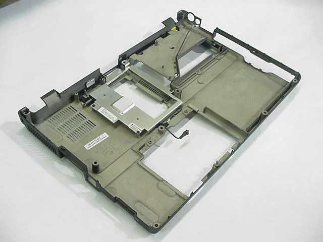 DELL DELL Inspiron 700m 710m Base Bottom Assembly J5088 43E02 Y4281 accessory — product photo