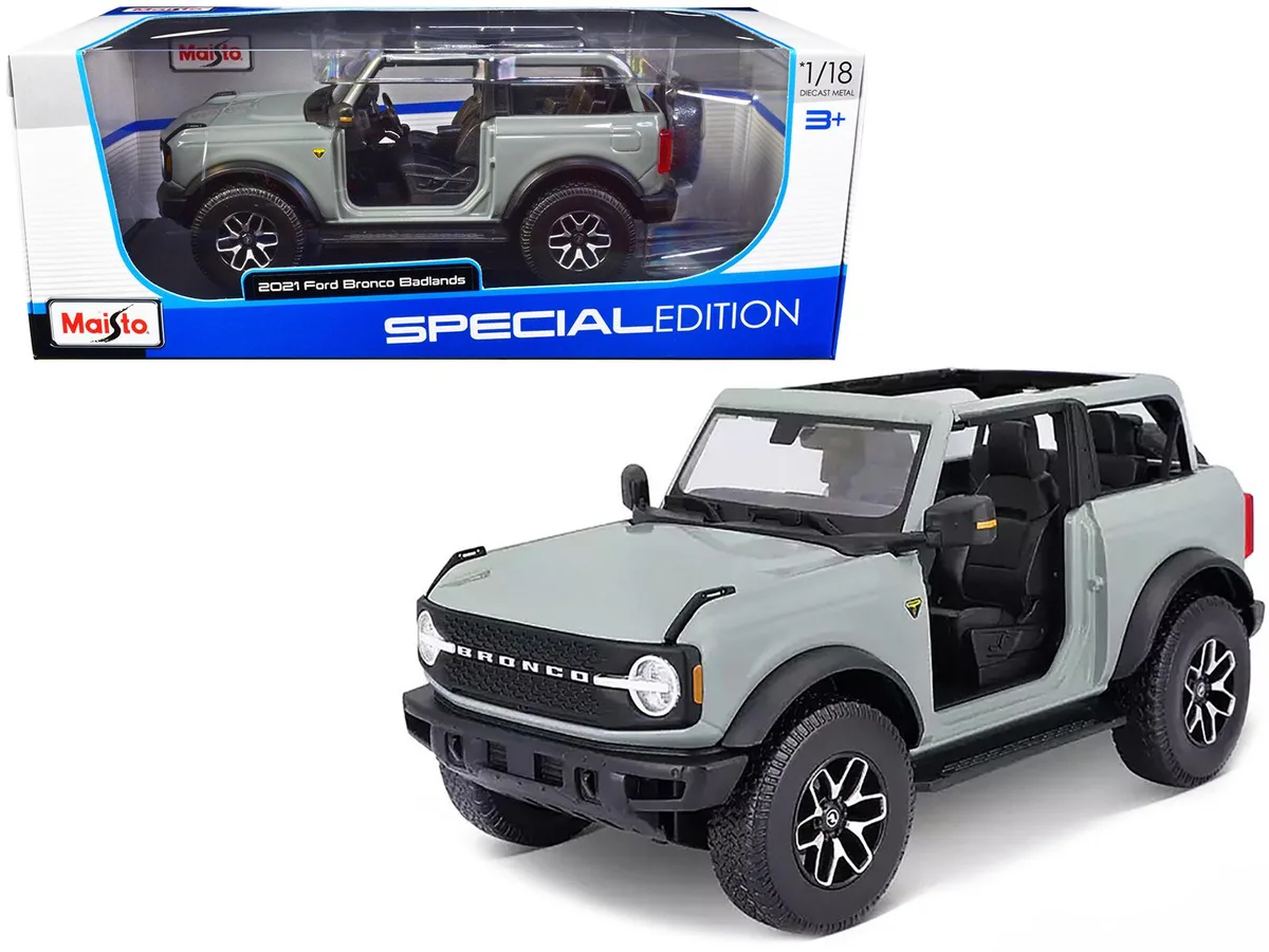 Maisto Maisto 2021 Ford Bronco Badlands Light Gray Special Edition 1/18 hobby collectible — product photo