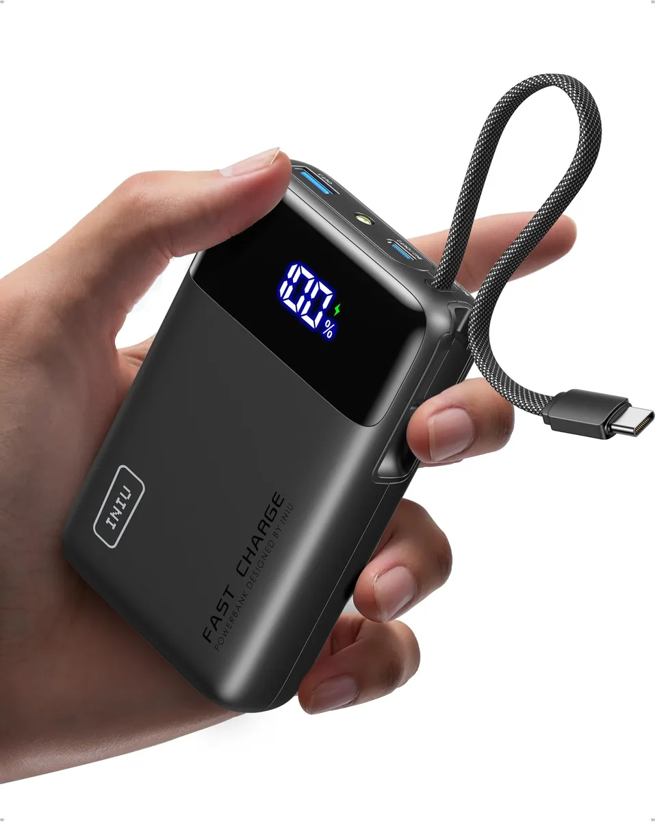 INIU P51L 20000mAh Power Bank 45W PD Built-in USB-C Cable Black — product photo