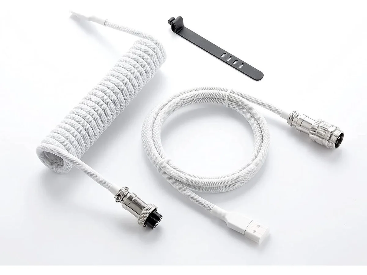 BUCIER BUCIER Custom Coiled USB C Cable 1.5M USB-C to USB-A White — product photo