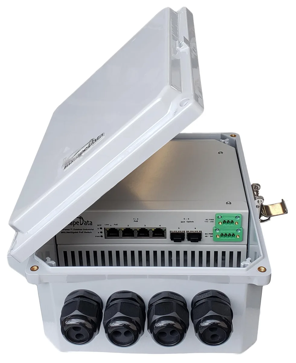 Inscape Data Corporation Inscape Data Corporation LPS940F-300-T1 6-Port Gigabit PoE network switch — product photo
