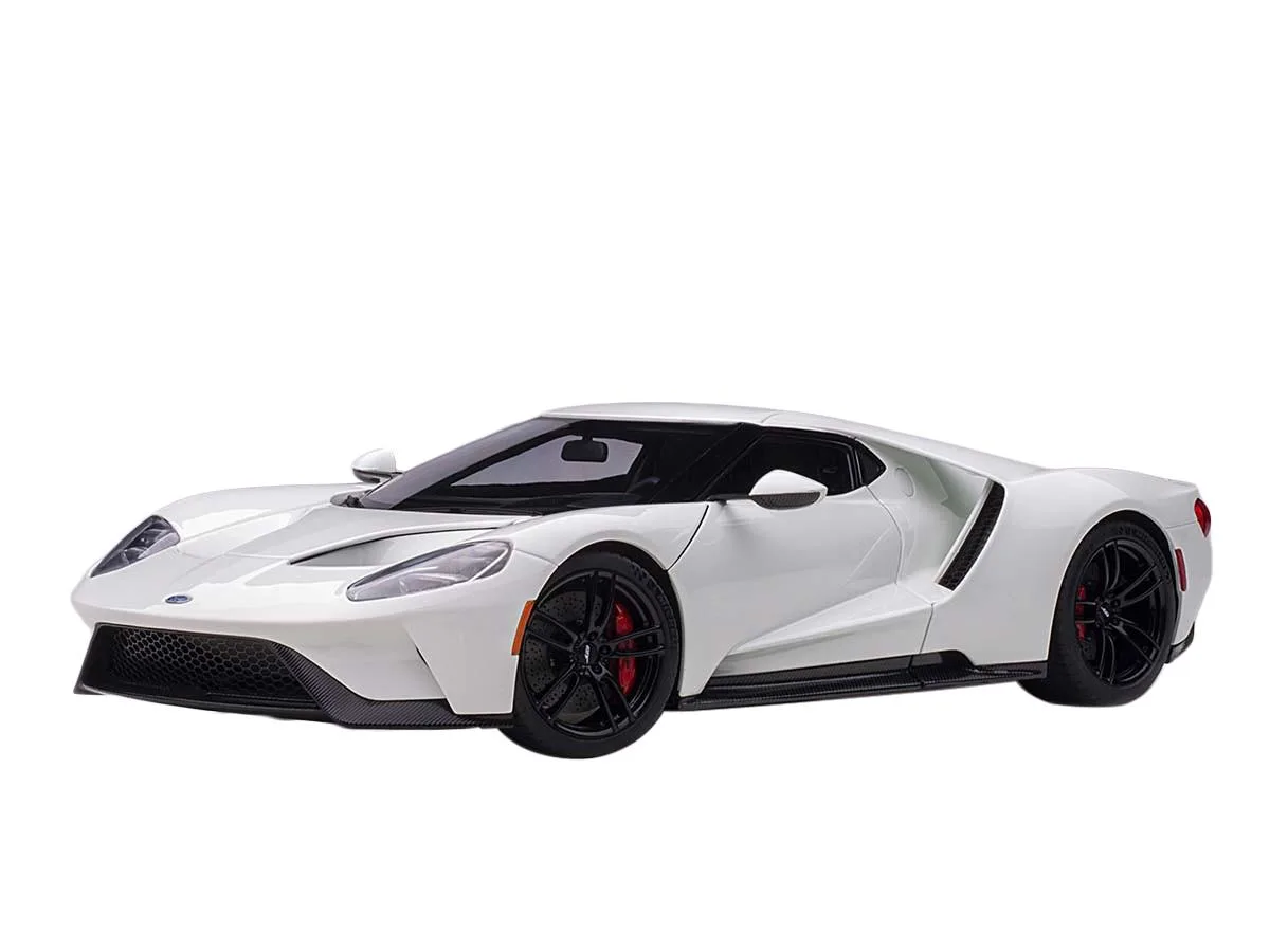 Autoart Autoart 2017 Ford GT Frozen White 1/18 hobby collectible — product photo