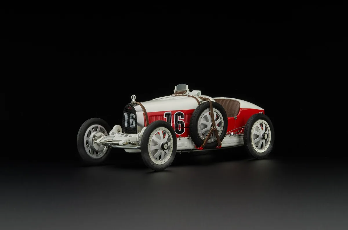 CMC International CMC International Bugatti T35 #16 National Color Project Monaco Limited Edition 800 pcs 1/18 hobby collectible — product photo