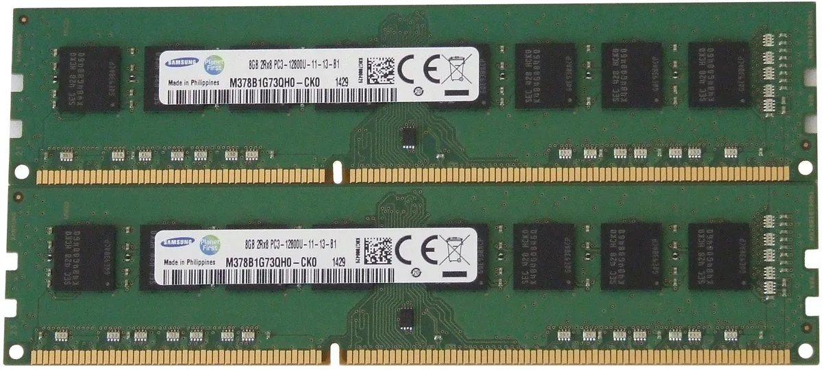 SAMSUNG SAMSUNG 16GB (2 x 8GB) DDR3 PC3-12800 240-pin DIMM desktop RAM — product photo