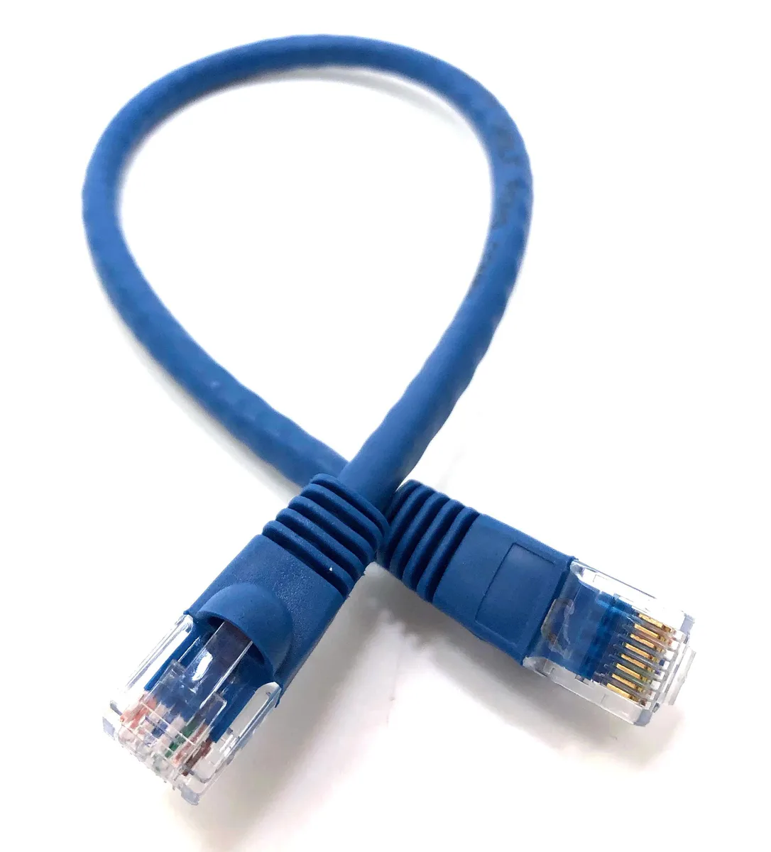 Micro Connectors Micro Connectors CAT 6 UTP Snagless RJ45 Network Ethernet Cable Blue 1 ft 25-Pack — product photo
