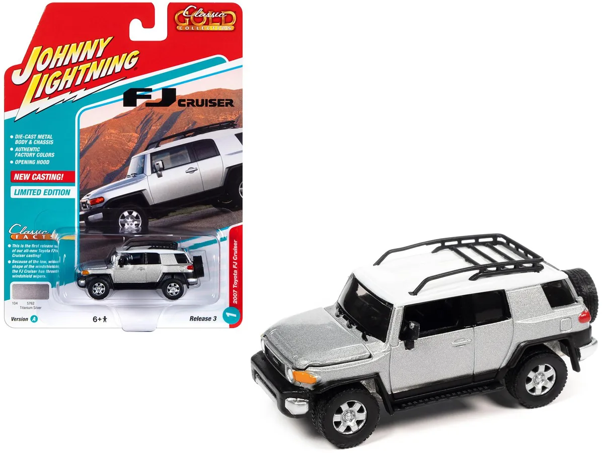JOHNNY LIGHTNING JOHNNY LIGHTNING 2007 Toyota FJ Cruiser Titanium Silver White Top Roofrack 1/64 Diecast hobby collectible — product photo