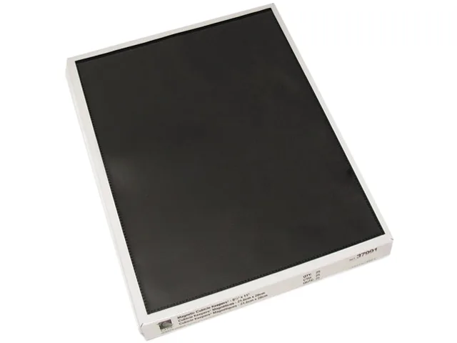 Clear magnetic display pockets with black backing, pack of 25
