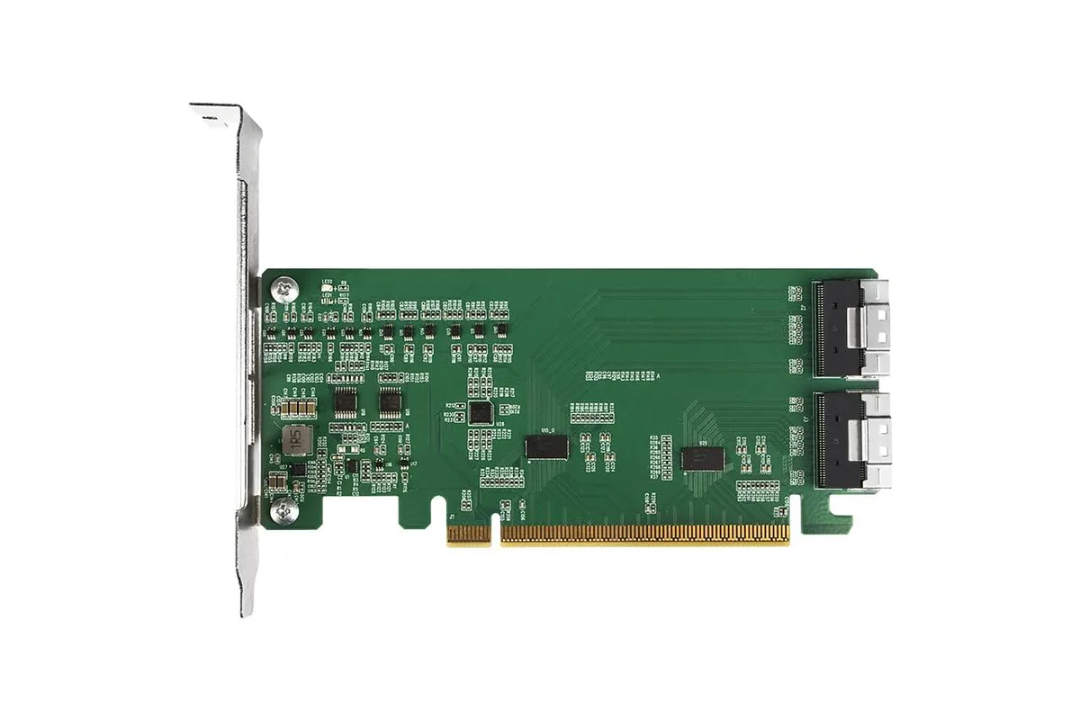 LORDWORLD LORDWORLD ICY Dock EXLink MB308A PCIe 4.0 x16 hard drive adapter — product photo