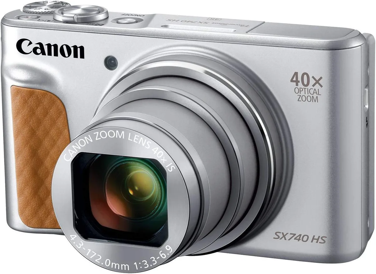 Canon Canon PowerShot SX740 HS 40x Zoom 3" Tilt LCD 4K Wi-Fi Bluetooth Silver camera kit — product photo