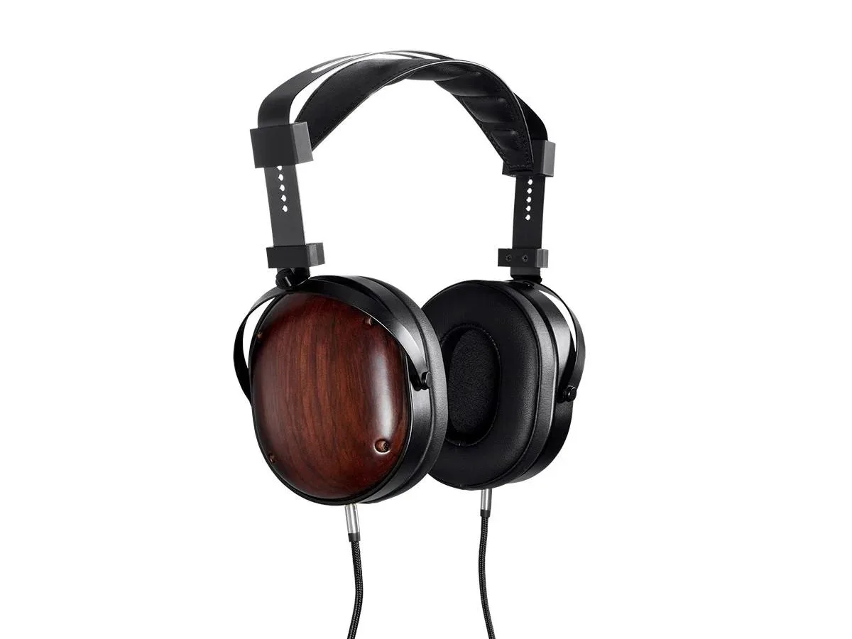 Monoprice Inc. Monoprice Monolith M565C Planar Magnetic Headphones 106mm Closed Back — product photo