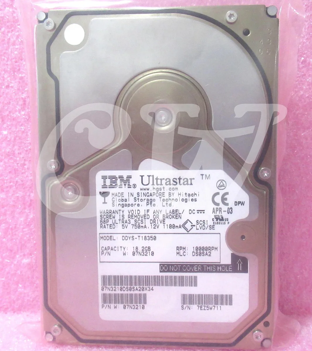 IBM IBM Ultrastar DDYS-T18350 18.2GB 10000RPM Ultra-160 4MB 80-pin 3.5in SCSI internal hard drive — product photo
