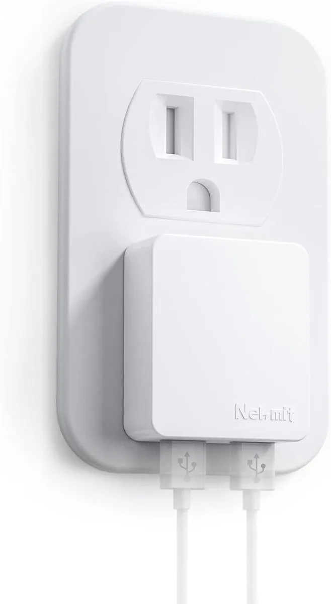 PISKEKAT PISKEKAT 12W Dual-Port USB Charger White — product photo