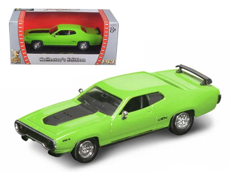 ROAD SIGNATURE ROAD SIGNATURE 1971 Plymouth GTX 440 6 Pack Green 1/43 Diecast Vehicle — product photo