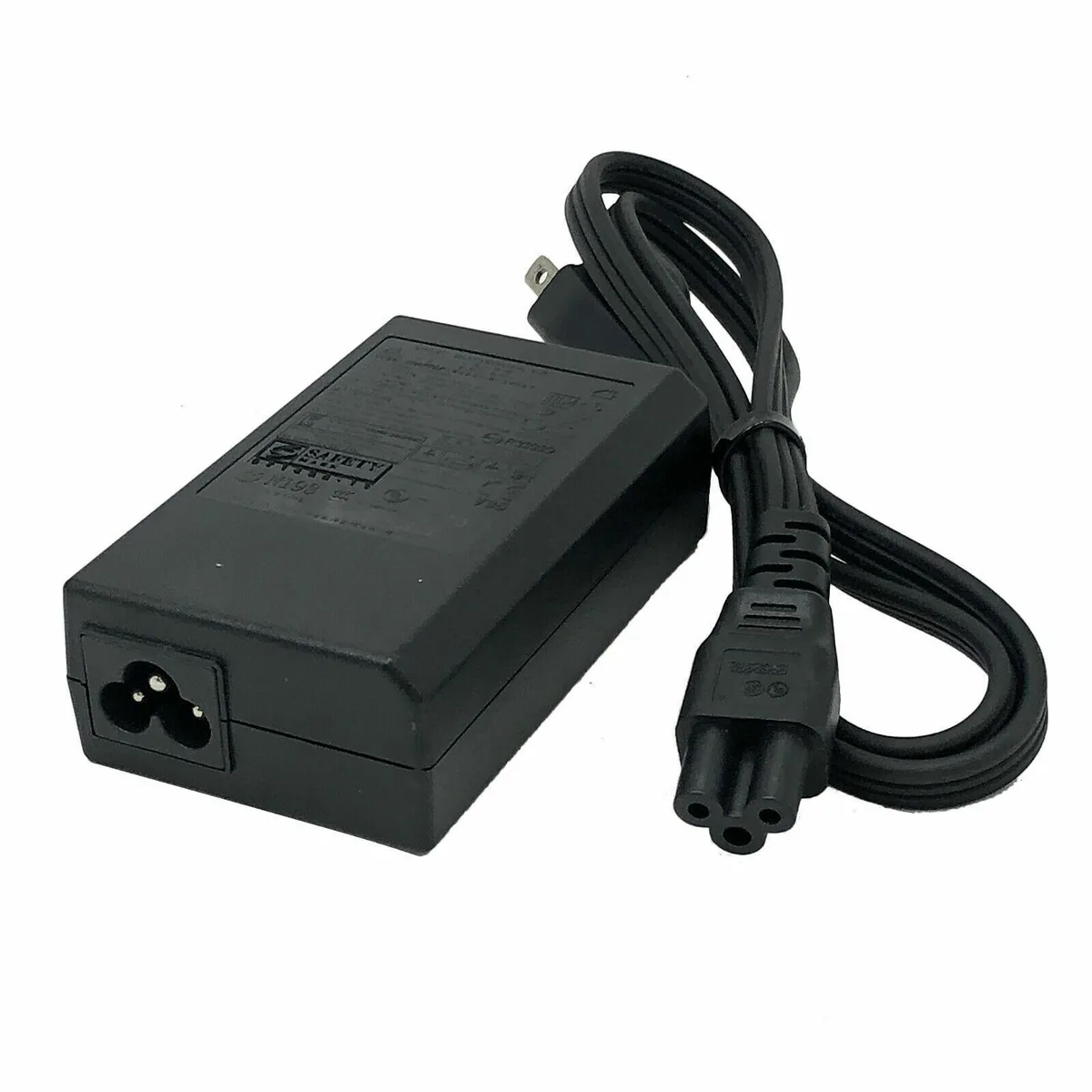 DELTA DELTA EADP-32CB B 30V 0.7A Power Adapter — product photo
