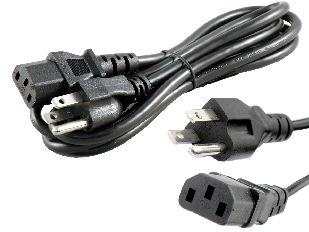 iTekiro iTekiro 6 ft NEMA 5-15P to IEC320 C13 power cord — product photo