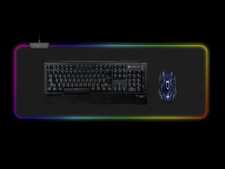 LANGTU LANGTU M1 RGB Mouse Pad 35.4" x 15.7" Black — product photo