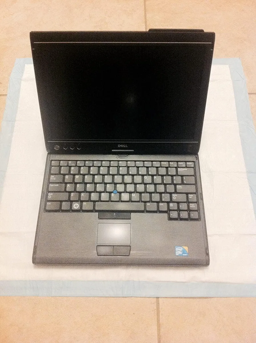 DELL DELL Latitude XT2 U9600 1.60GHz 160GB SATA 3GB 12.1" WXGA Dual Touch 2-in-1 laptop — product photo