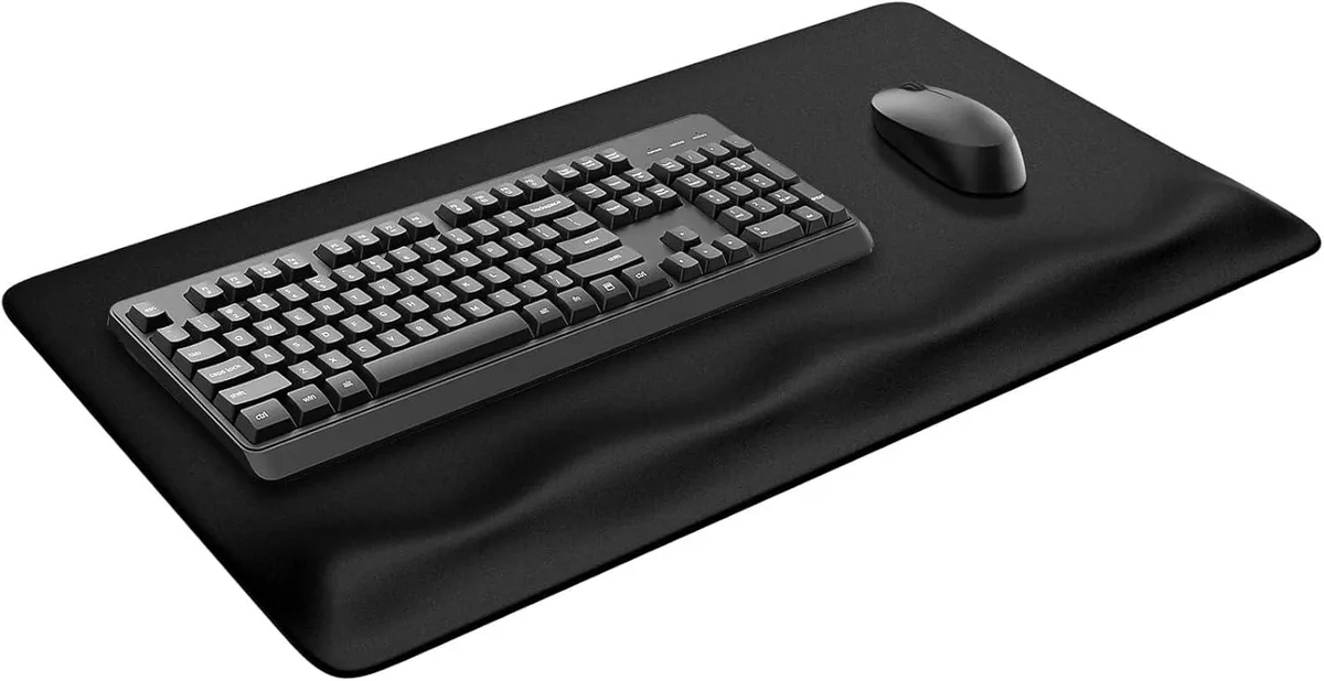 Kenuco Kenuco Large Mouse Pad with Wrist Rest 29.5x14.9 inch Black — product photo