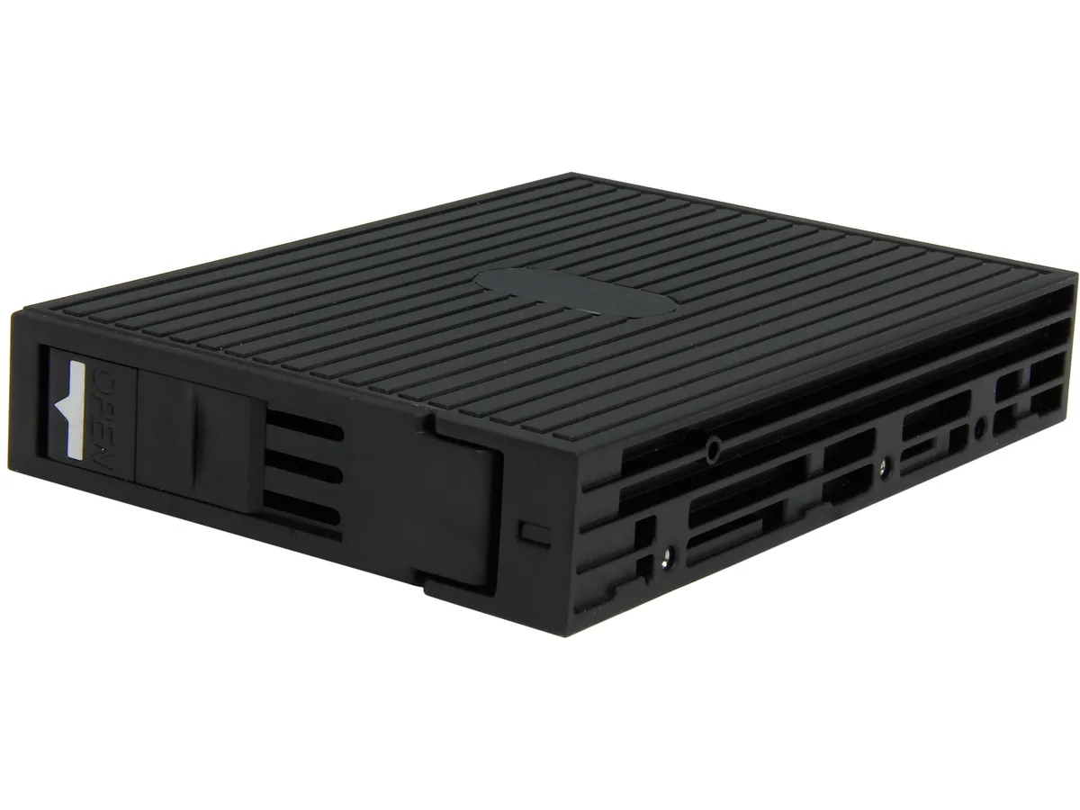 STARTECH STARTECH 25SATSAS35 2.5in SATA/SAS to 3.5in SATA hdd accessory — product photo
