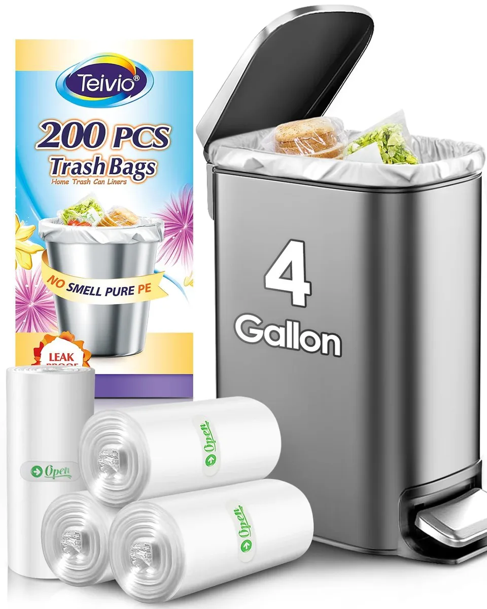 Clear plastic garbage bag roll, 200-count pack, 17.7 by 19.6 inches, fits 12-15 liter bins