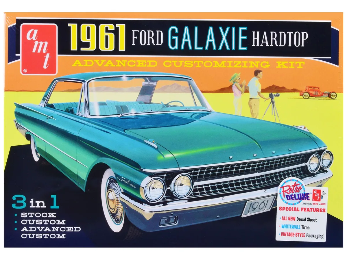 AMT AMT AMT1430 1/25 Scale 1961 Ford Galaxie Hardtop 3-in-1 Model Kit 101 Parts — product photo
